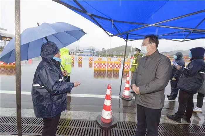 象山县委书记叶剑鸣:切忌"毛估估" 筑牢阻击疫情铜墙铁壁