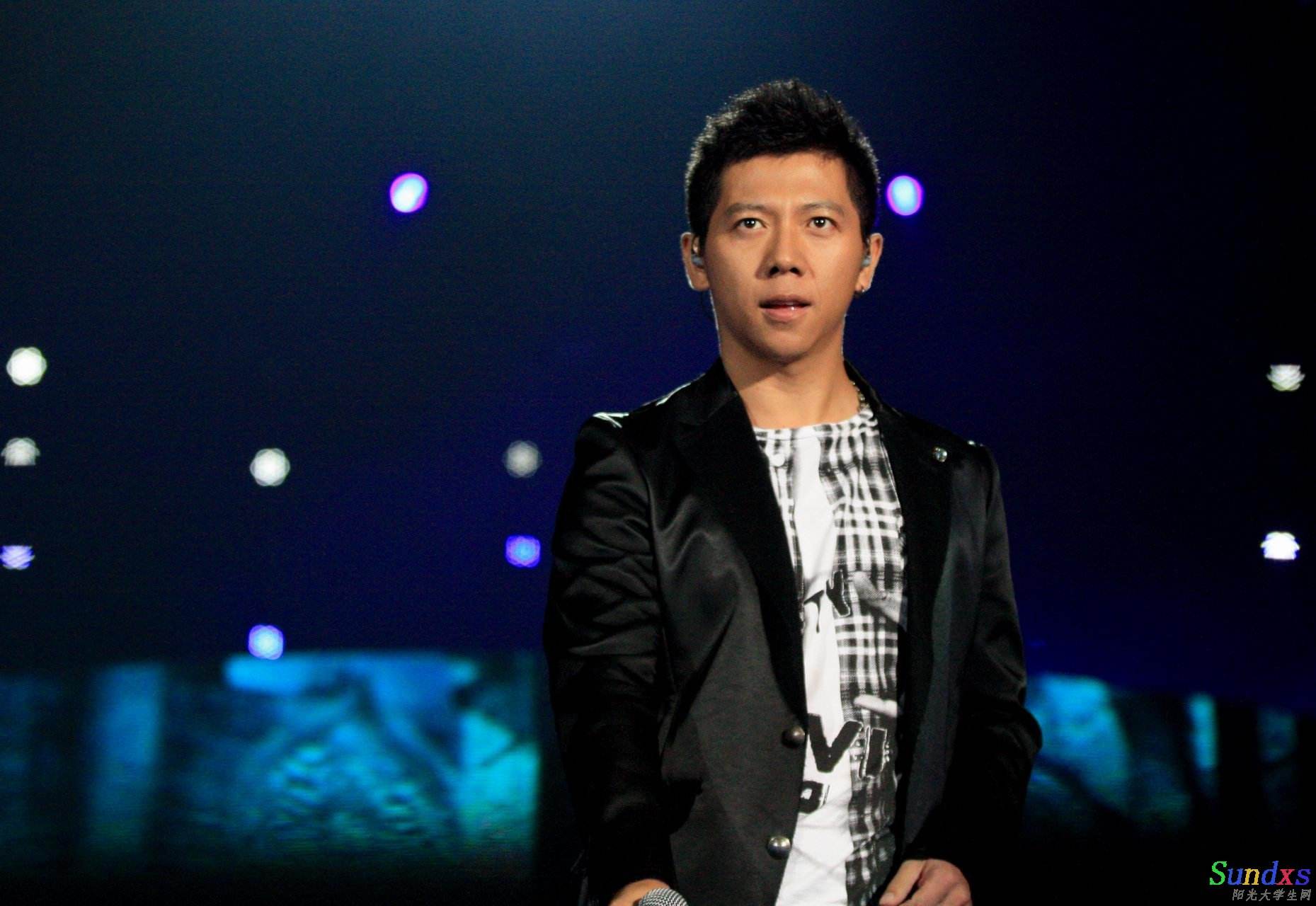 羽泉组合20年历程,胡海泉的斯文与陈羽凡的张扬和他们歌声一样