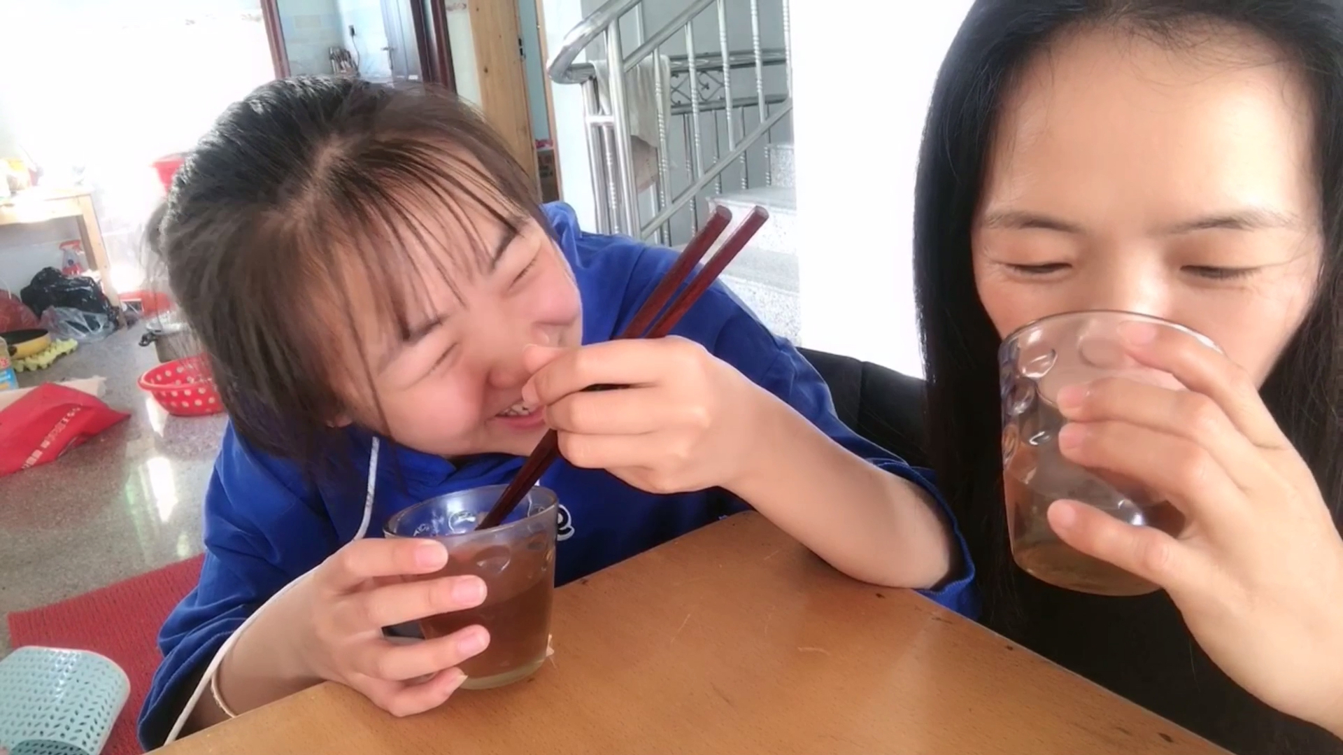 湖北持续高温,用长辈教的方法自己动手煮凉茶