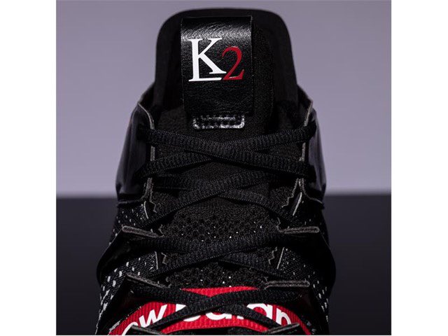 新百伦品牌公布科怀-伦纳德的个人签名鞋