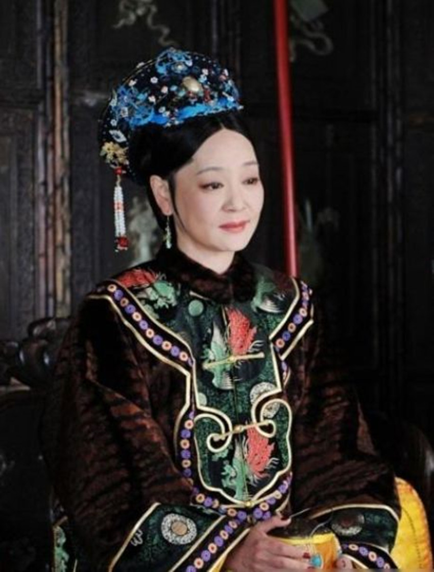 甄嬛传:为何太后早已看穿甄嬛和果郡王的事,却不点破?