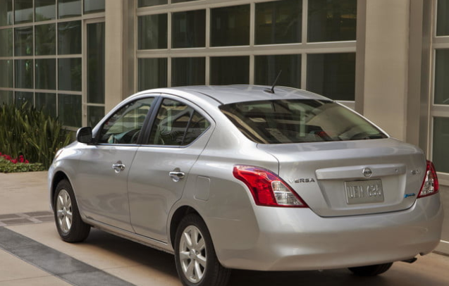 汽车:2012年日产versa评测