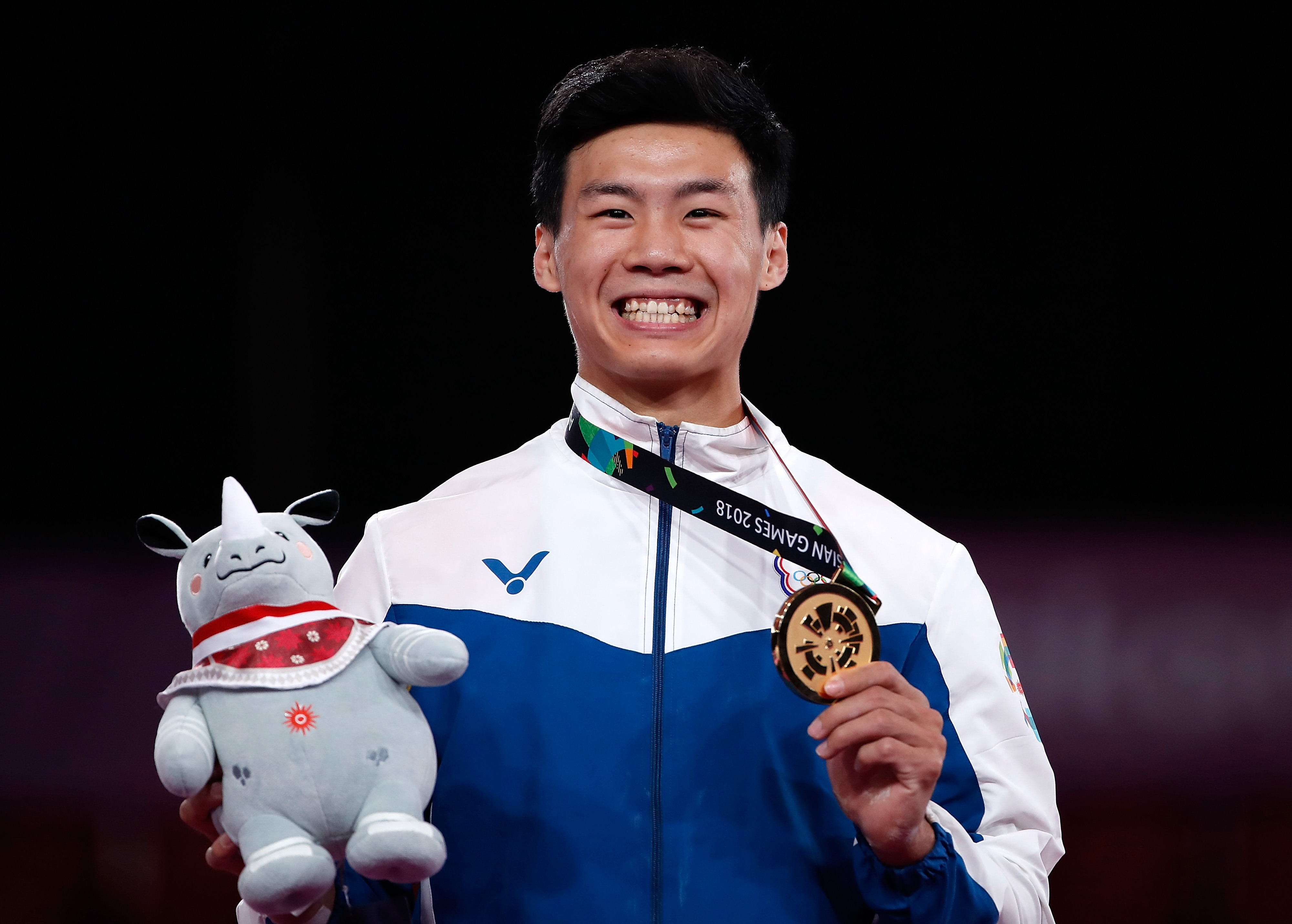 体操——中国台北选手唐嘉鸿获得男子单杠冠军(1)