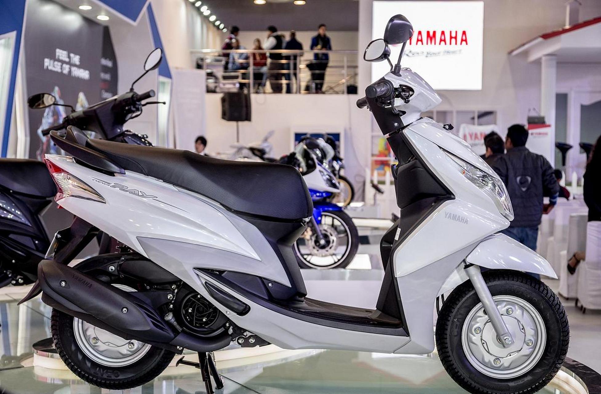 摘要: 本文介绍了五款受欢迎的日常代步摩托车,包括豪爵铃木gsx-250r