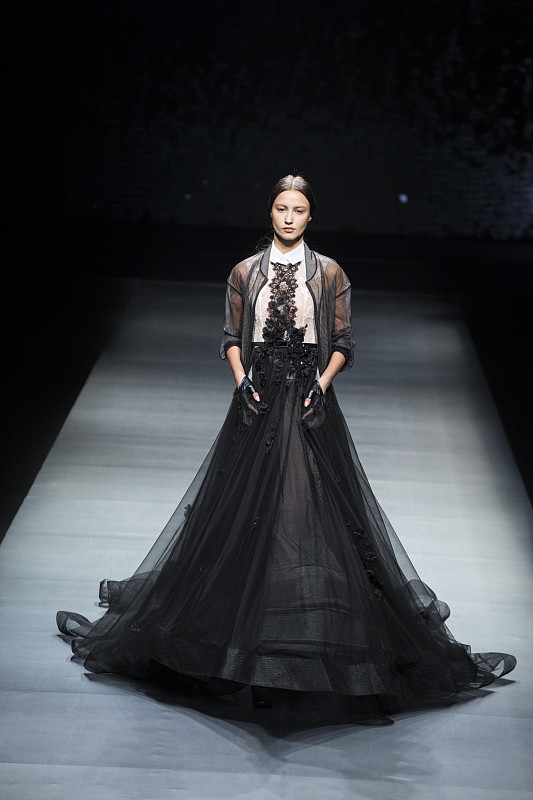 衣服不用多,只要会搭配造型,每天都是新衣服新形象.