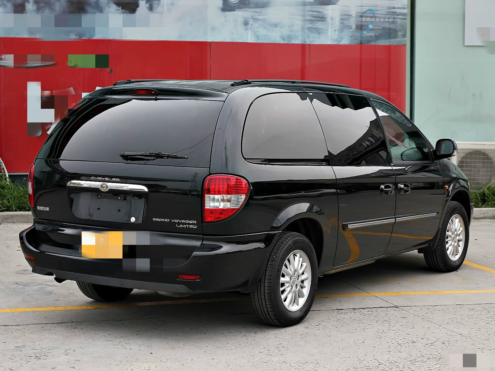 领你欣赏克莱斯勒大捷龙的霸气外观