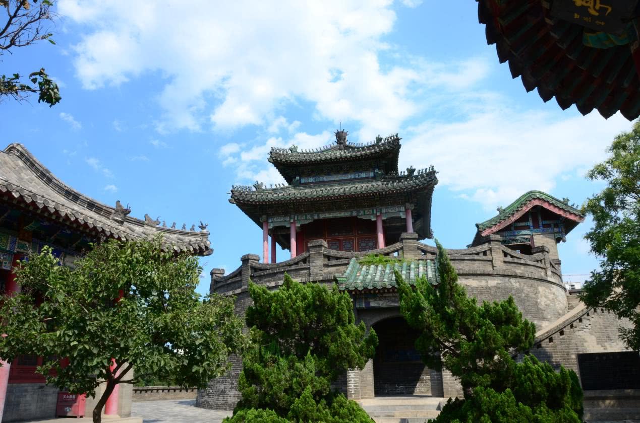 同时在邯郸这个城市旅游,这里也有很多不错的旅游景点,像是这里的