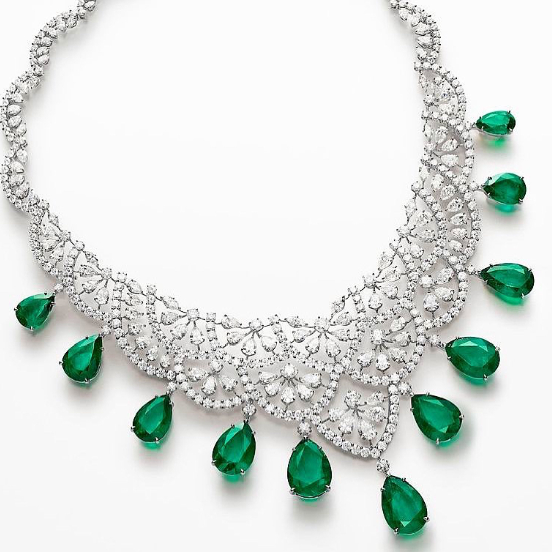 如同夜空中最璀璨的烟火,奢华项链欣赏