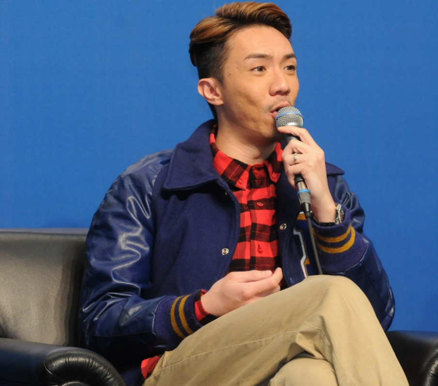 他是tvb的演技派,原有机会拿下视帝,因跟错老板,直接被封杀!