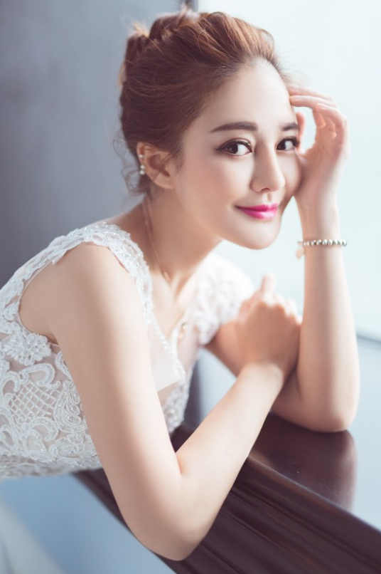 气质迷人,简直美的不要不要的!