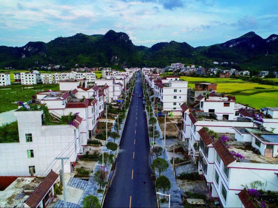 省民族宗教事务委员会党组成员,副主任潘选到省人民