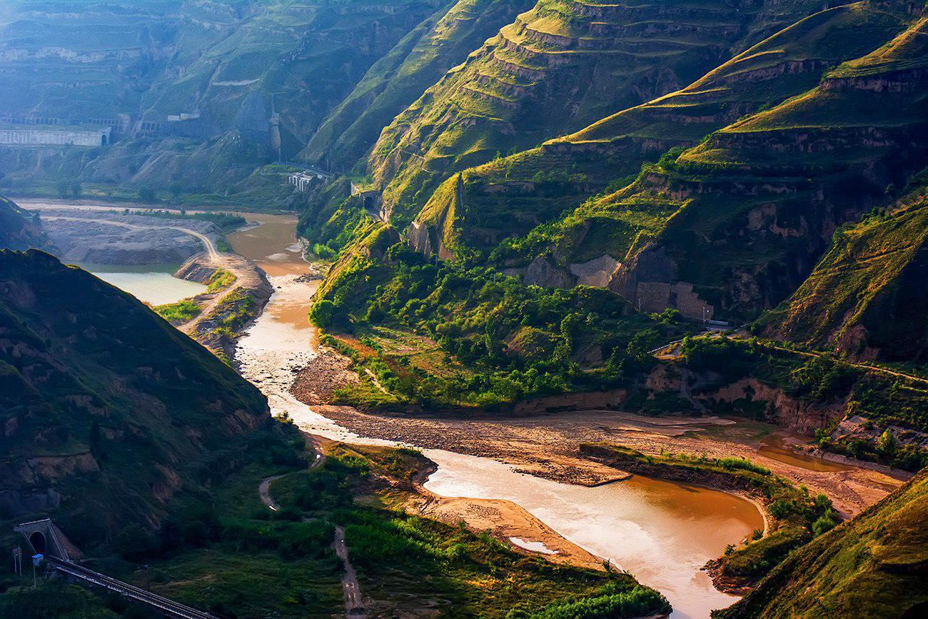 七绝二首(原创)古道西风渭水东