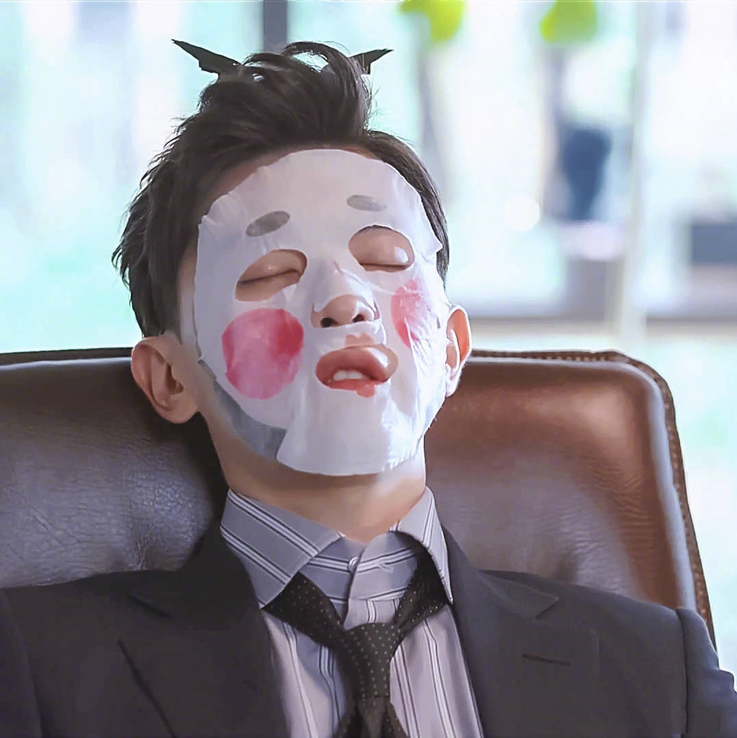 男星敷面膜:王俊凯忍了,吴亦凡也忍了,直到看到邓伦后忍无可忍