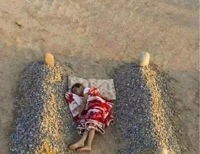 几张关于生离死别的老照片:这种痛,只有经历过的人才懂