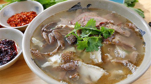 一碗"走心"的跷脚牛肉