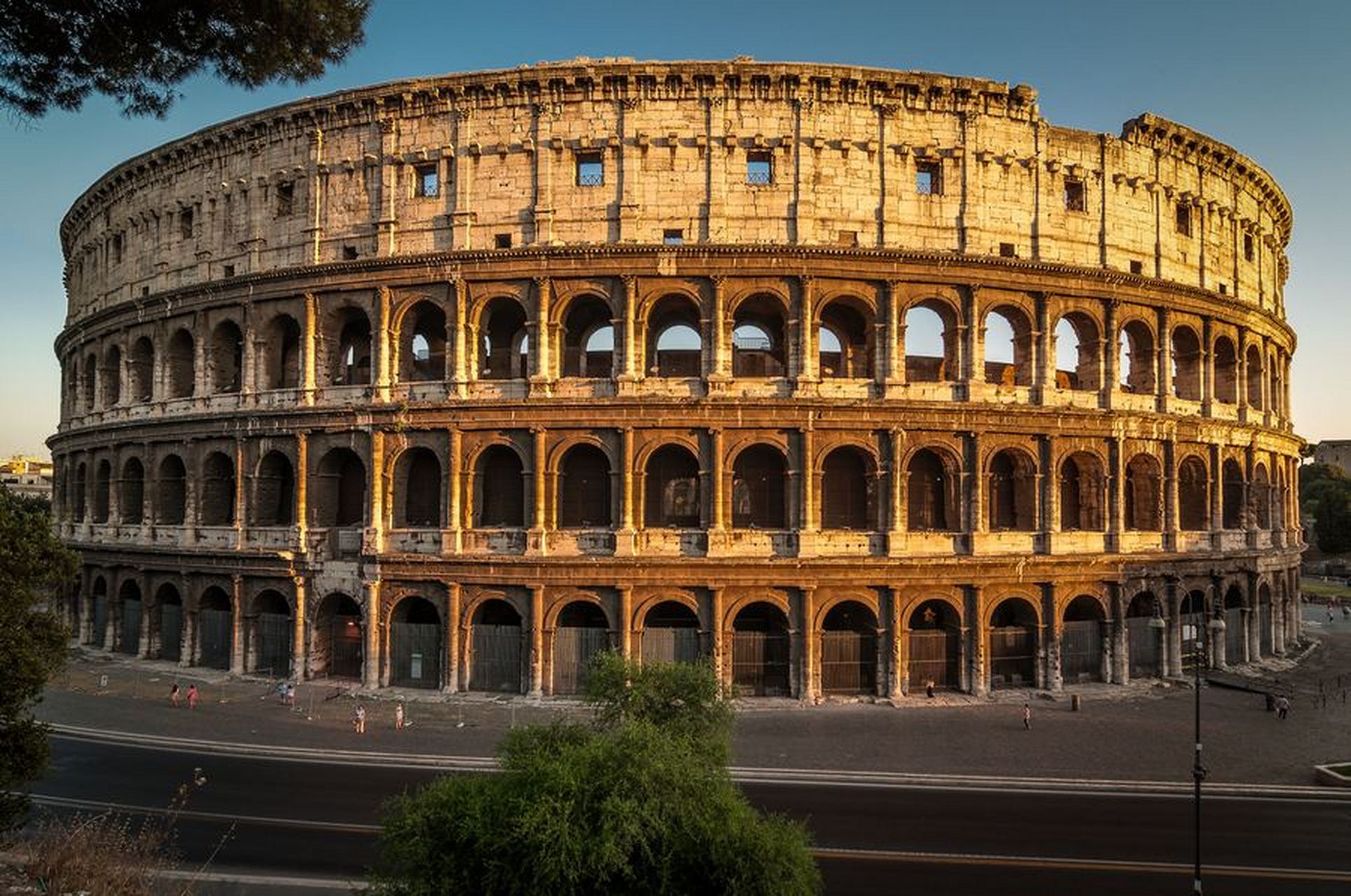 情人节#【情人节来历的传说】瓦伦丁纪念日之所以成为"情人节",其