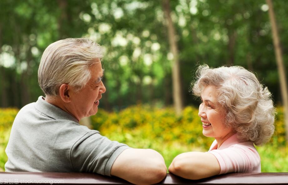 对于婚姻,白头到老的秘诀到底是什么?幸福老人都有这些特点!