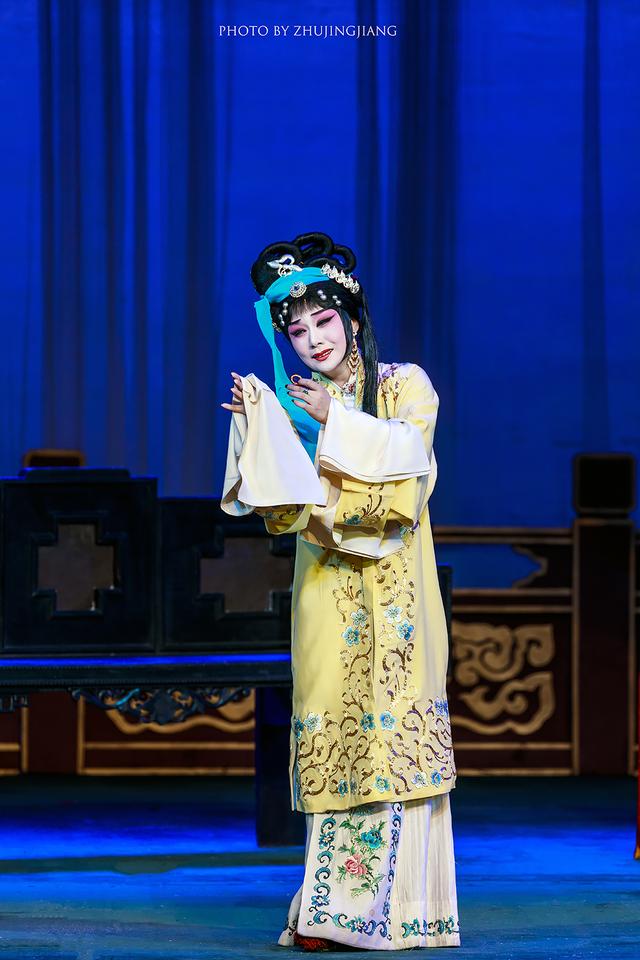 王岳凌,白金,马博通,孙世民,孙震,张青松,马珍珍 演出单位:北京京剧院