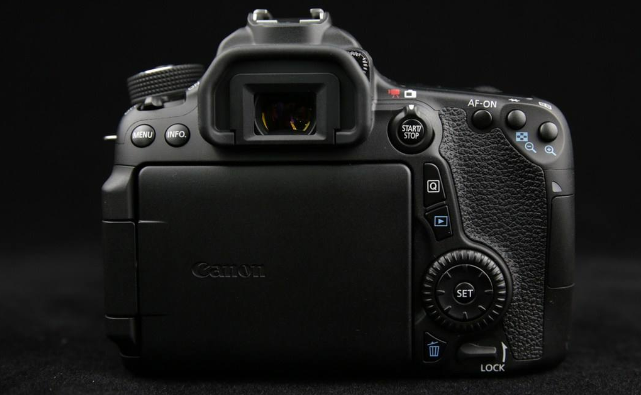 佳能eos70d相机测评,拍摄快速而流畅界面简单易用