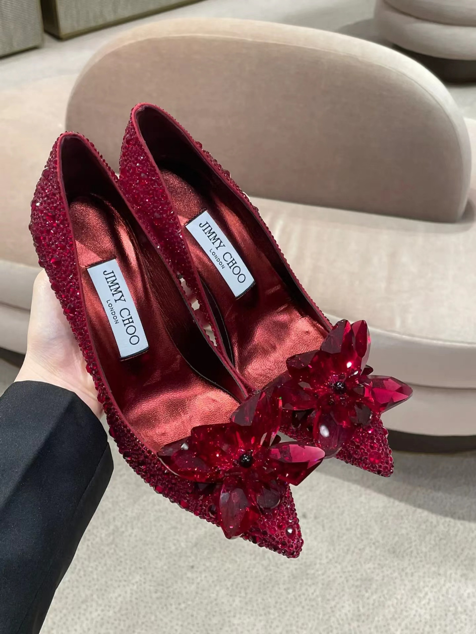 红色水晶高跟鞋最适合娶你的小姐姐