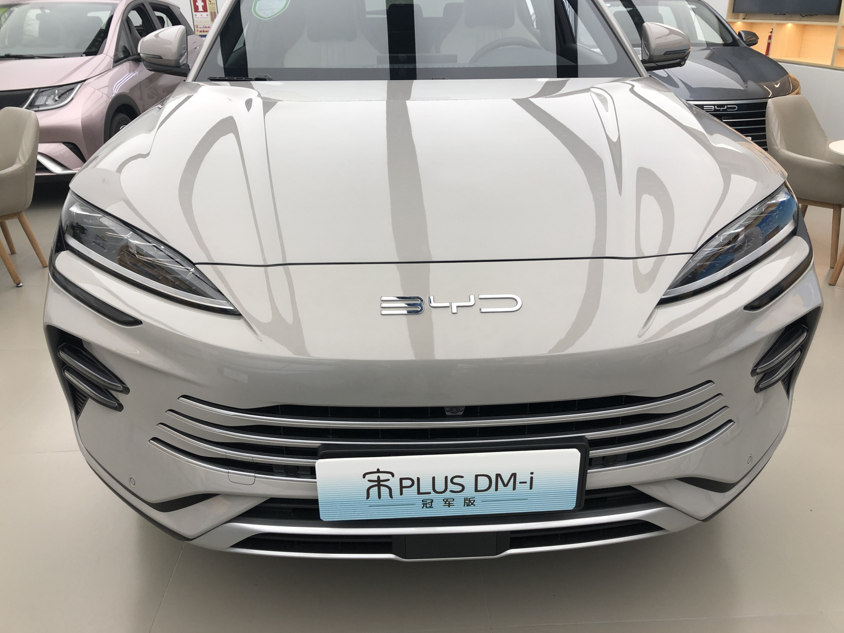 自从换了车标后,比亚迪的车是越来越好看了!