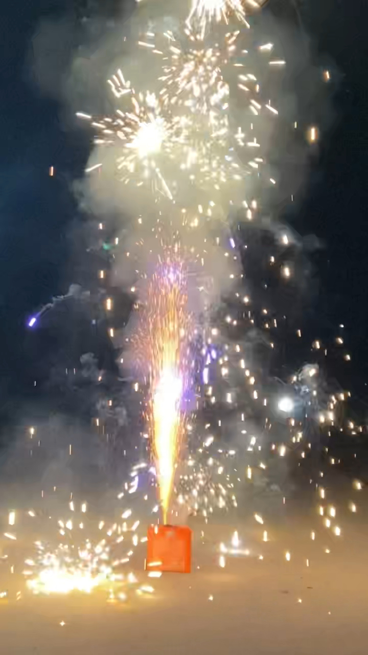 花了28元买了一个烟花喷射了3分钟你说值不值