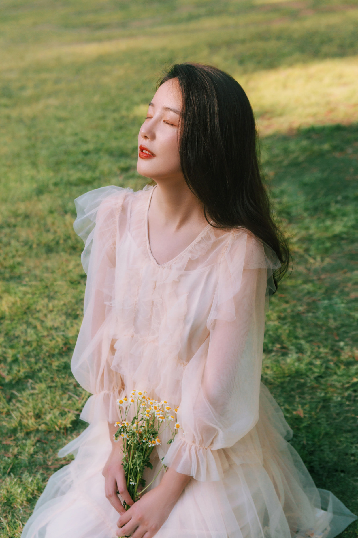 美女摄影欣赏丨用最浪漫的颜色,留住最温柔的瞬间