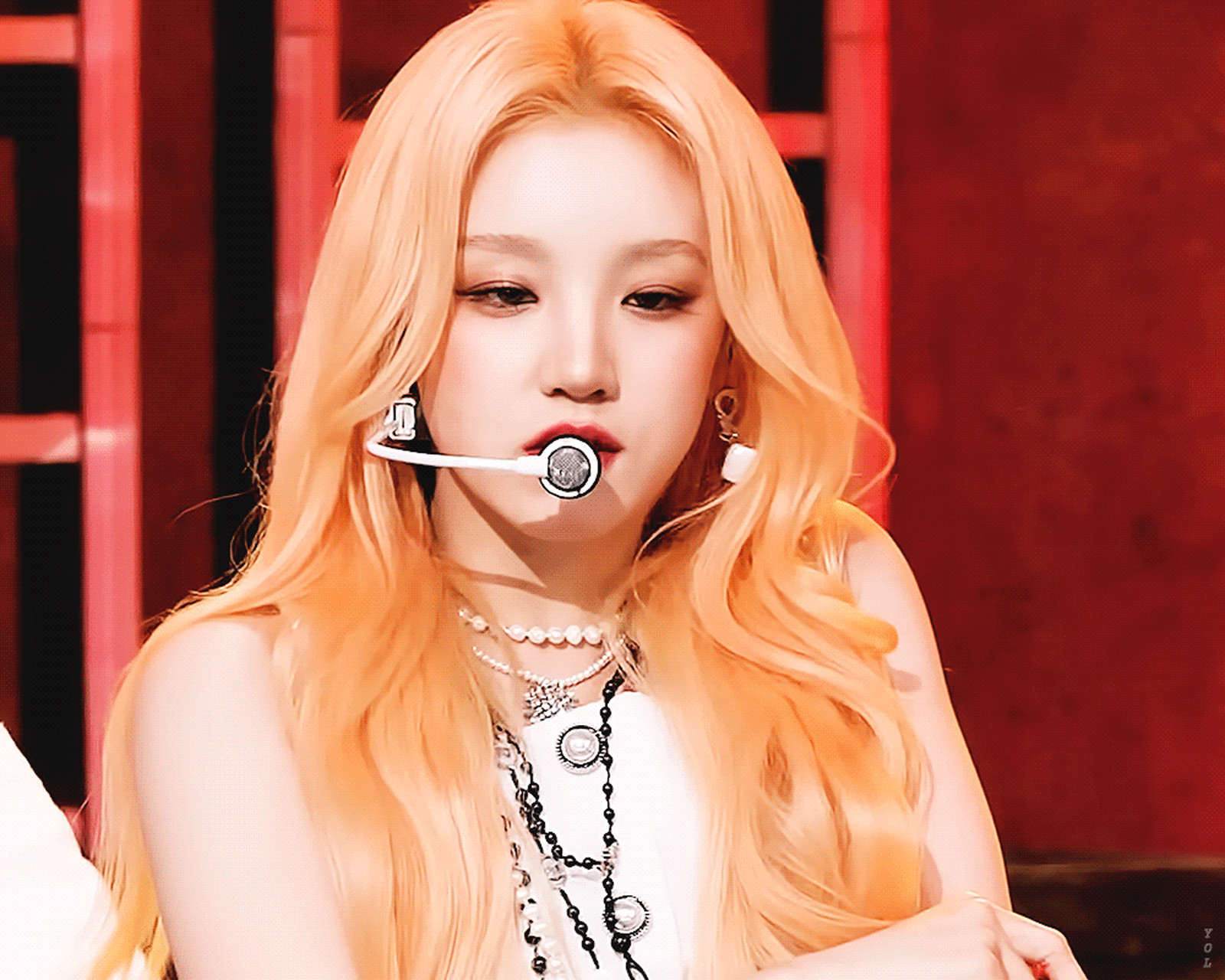 宋雨琦,长着可爱的脸却有着独特的烟嗓,有魅力的北京小妞