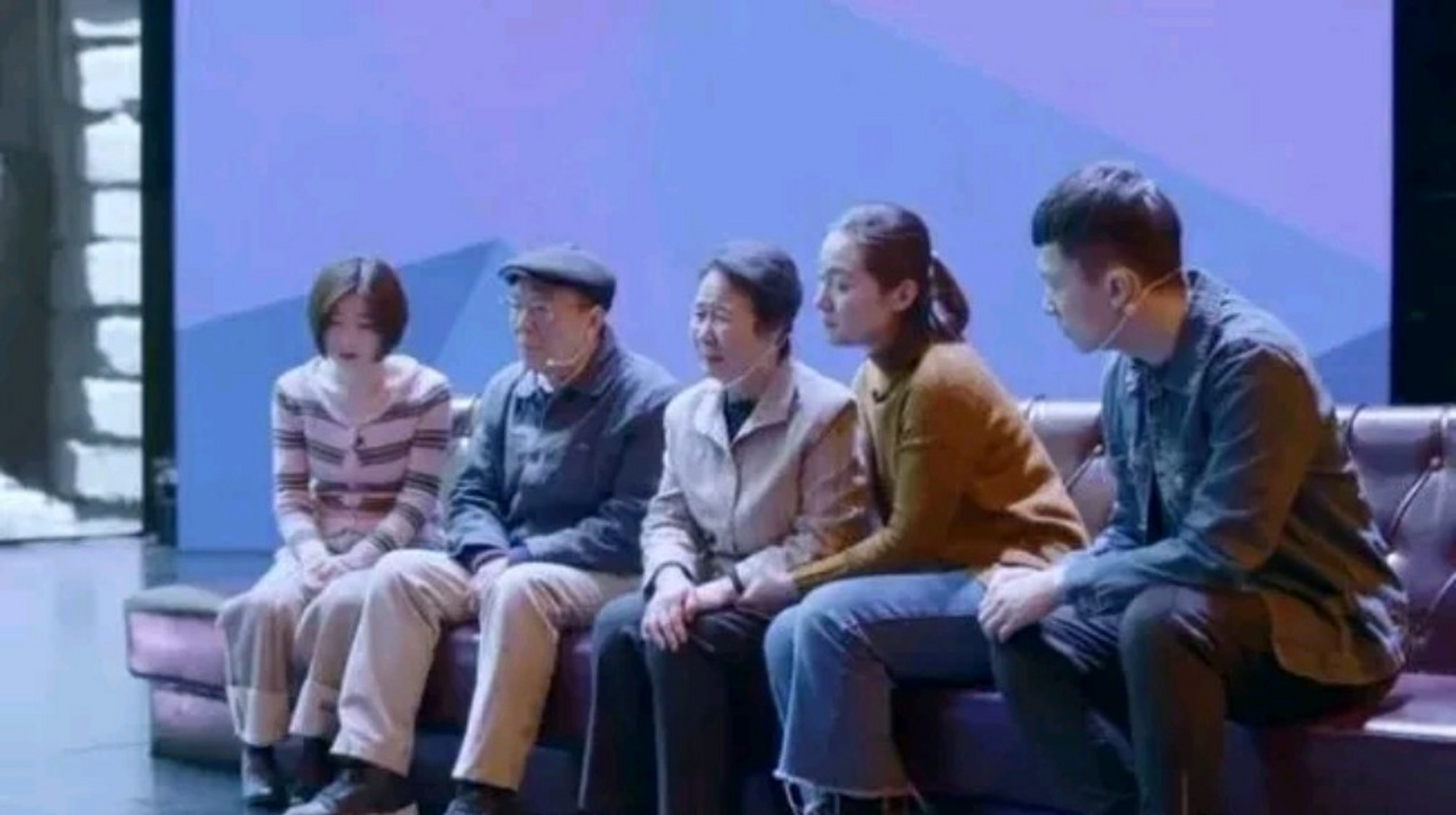 大三女孩魏晓丹,高中练习射箭后成了世界冠军,就在这时她的亲生父母找