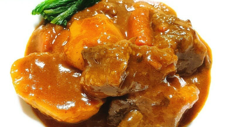 家常日料|正宗日式咖喱牛腩炖土豆,鲜香浓厚美味却不重口