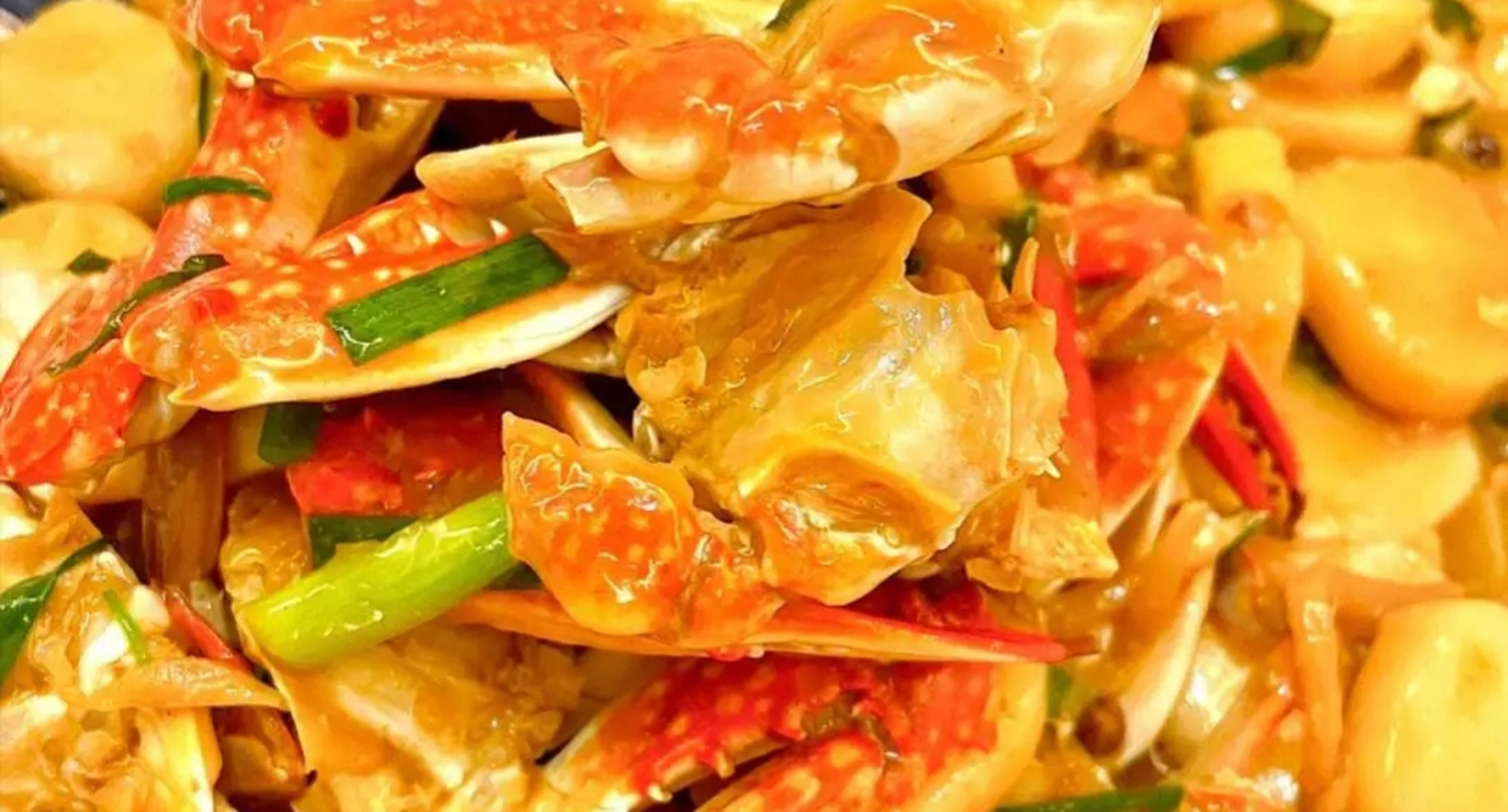 我的美食分享#  梭子蟹炒年糕  做法步骤: 1,将梭子蟹收拾干净,去掉