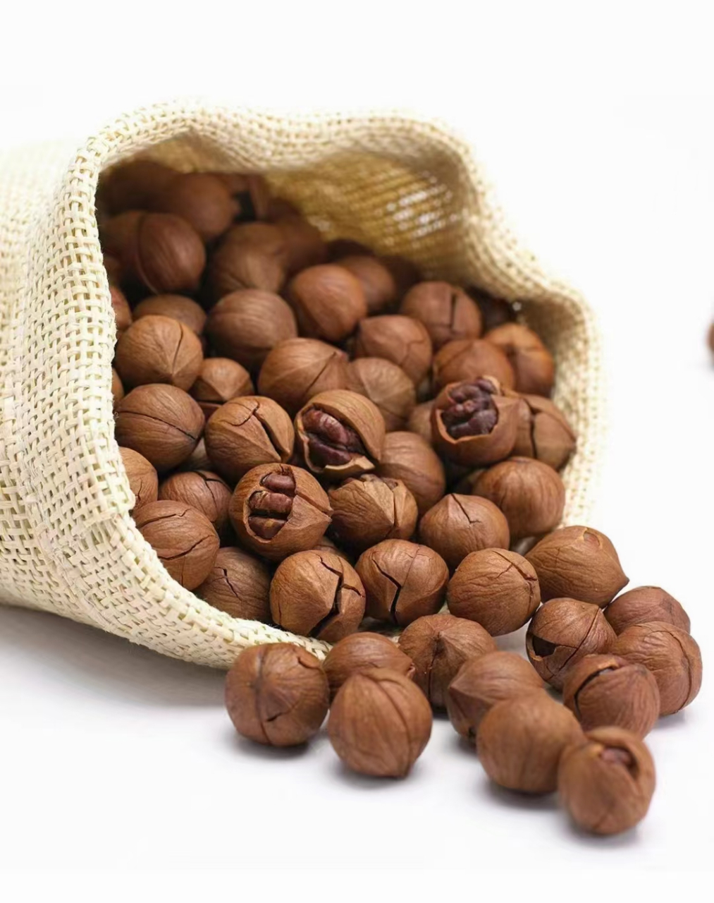 【补肾强腰,坚强无比,多食坚果】  1,板栗:肾之果;  2,核桃:抗氧化之