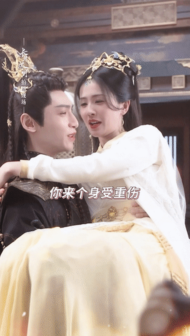 罗云熙片场公主抱白鹿,核心力非常强悍.