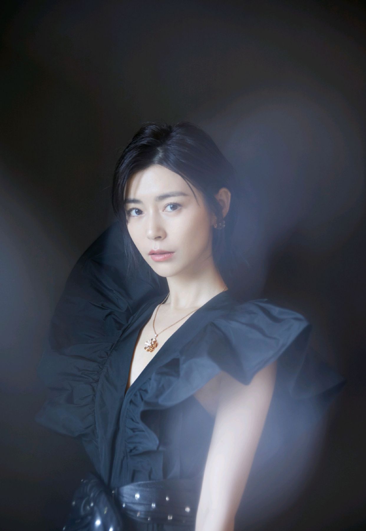 明星写真美图|卢杉