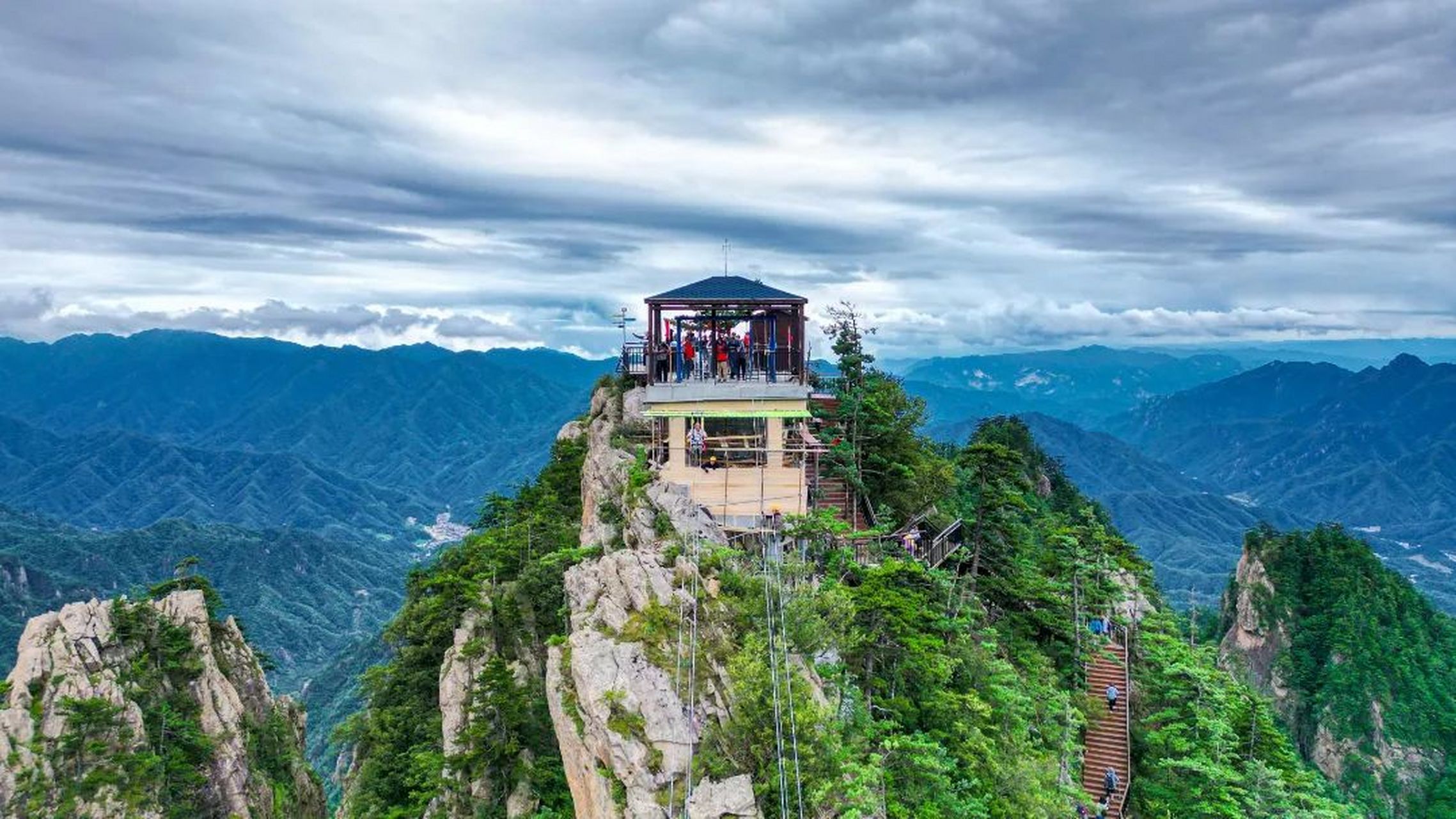 河南西峡老界岭风景区图片