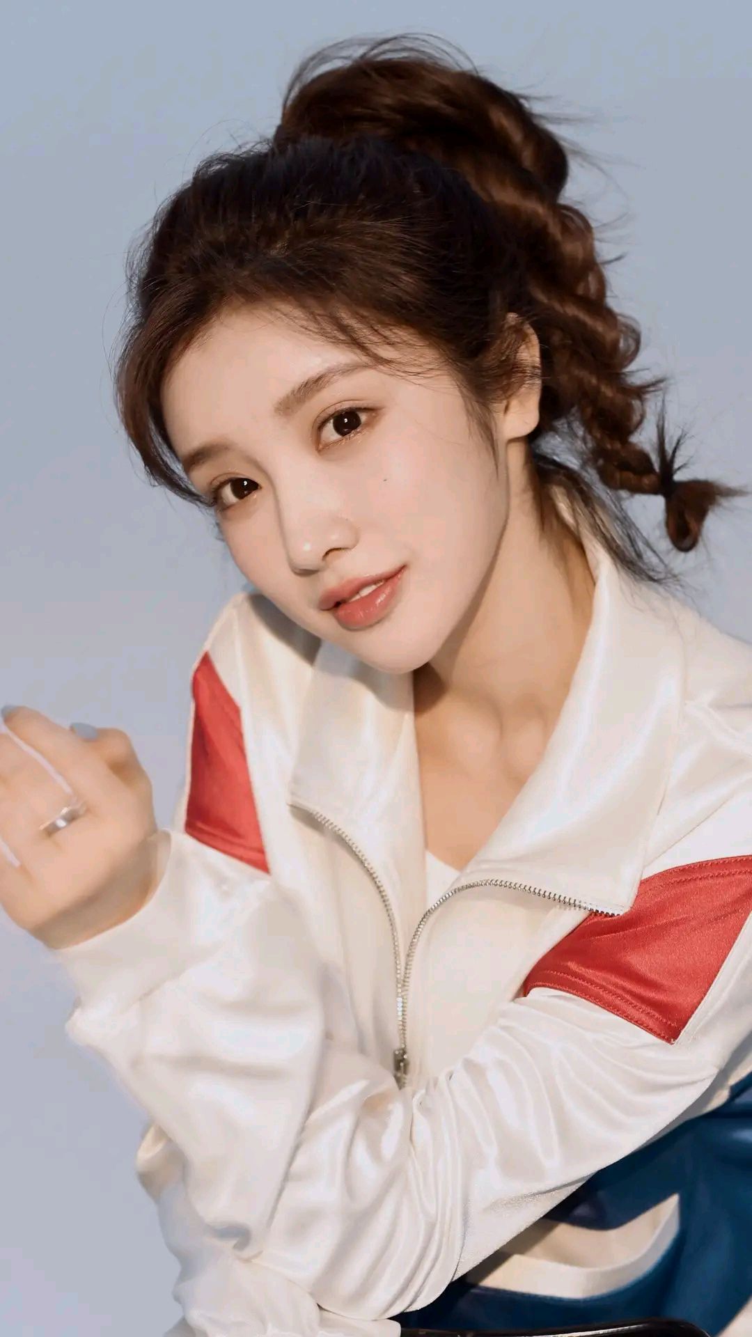 戴燕妮精美壁纸:清新靓丽,妩媚动人!