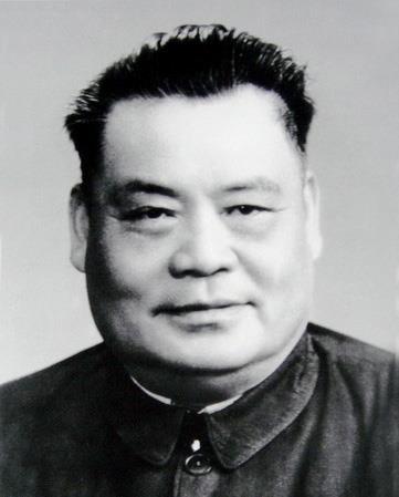 邵式平:25岁入党,长征时却支持张国焘南下,建国后担任副省长