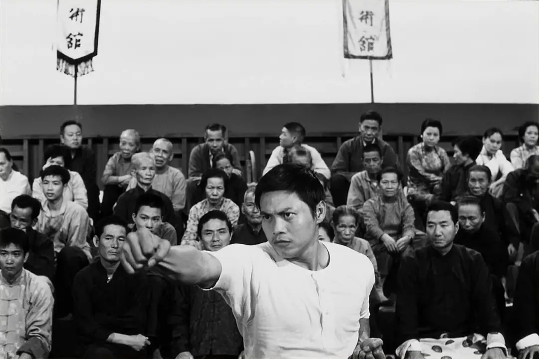 王龙威:山鸡岳父,一拳能打死一匹马的反派王,当导演捧红陈宝莲