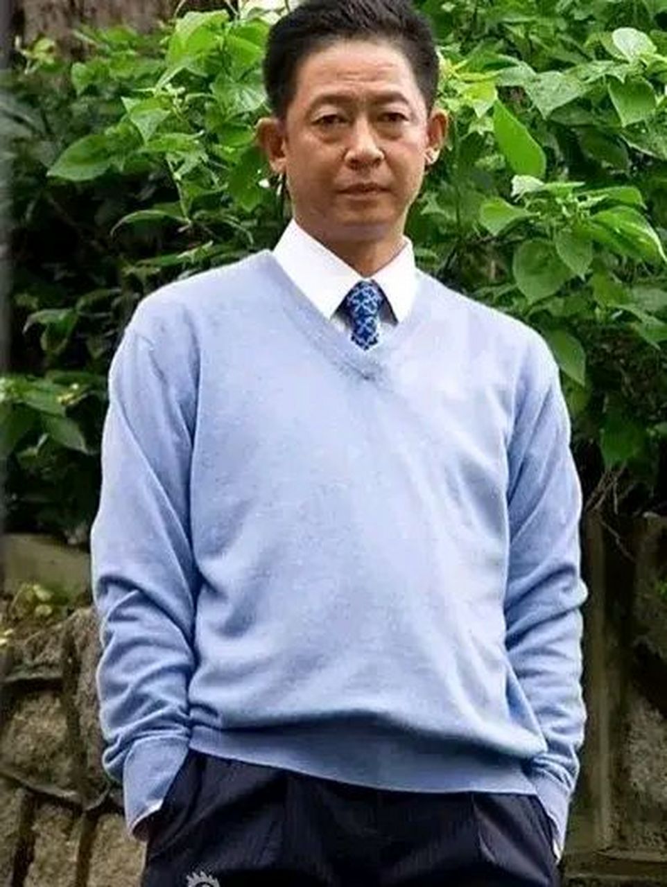 [鲜花][鲜花][鲜花] 年轻时的王志文虽然长相算不上英俊,但整个人身上