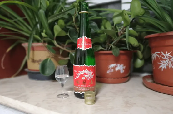 号称"西北酒王"的西凤酒,为何地位一落千丈,30年酒友道出原因