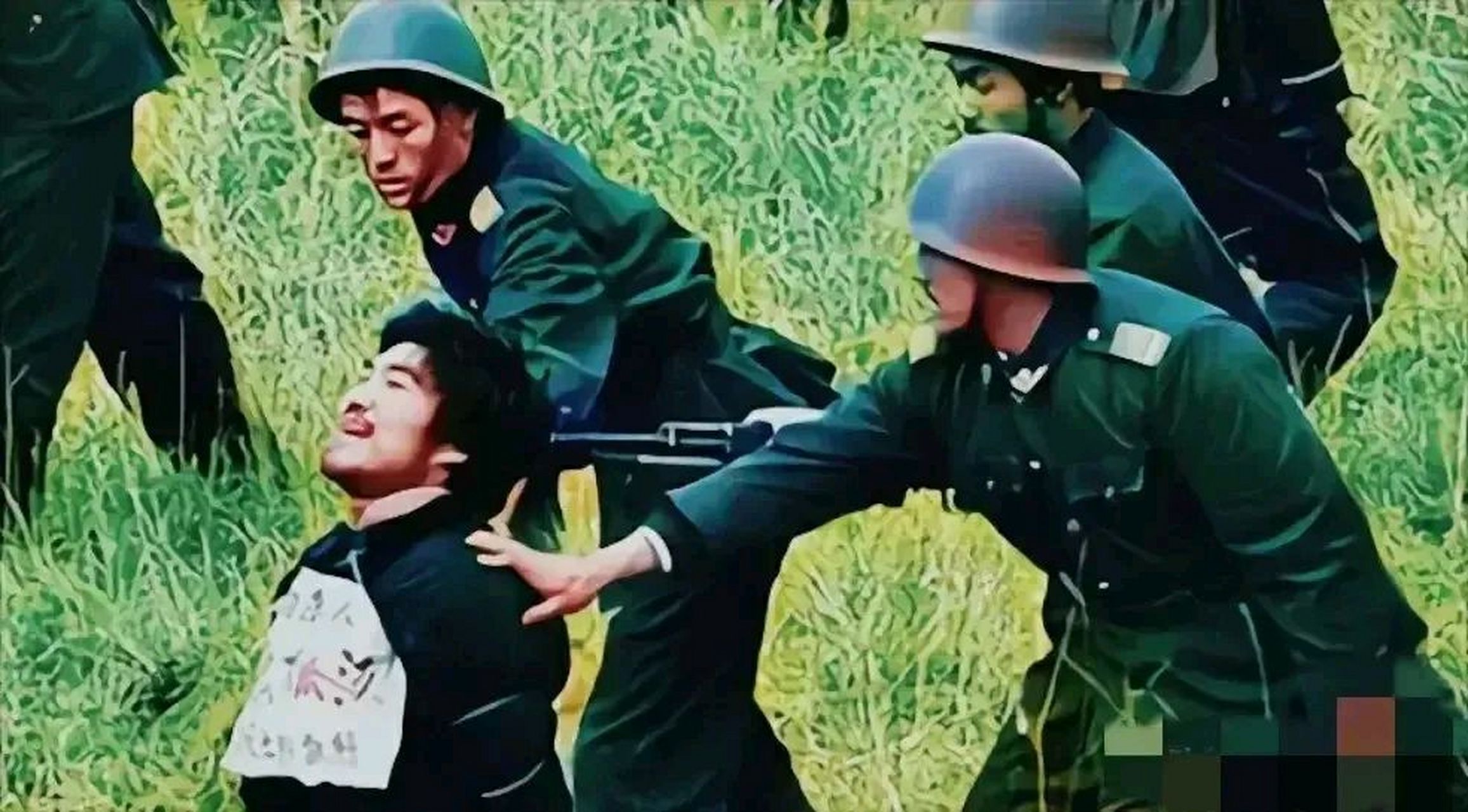 这张照片拍摄于1990年,西安郊区,"悍匪"魏振海被枪决前留下的最后一张