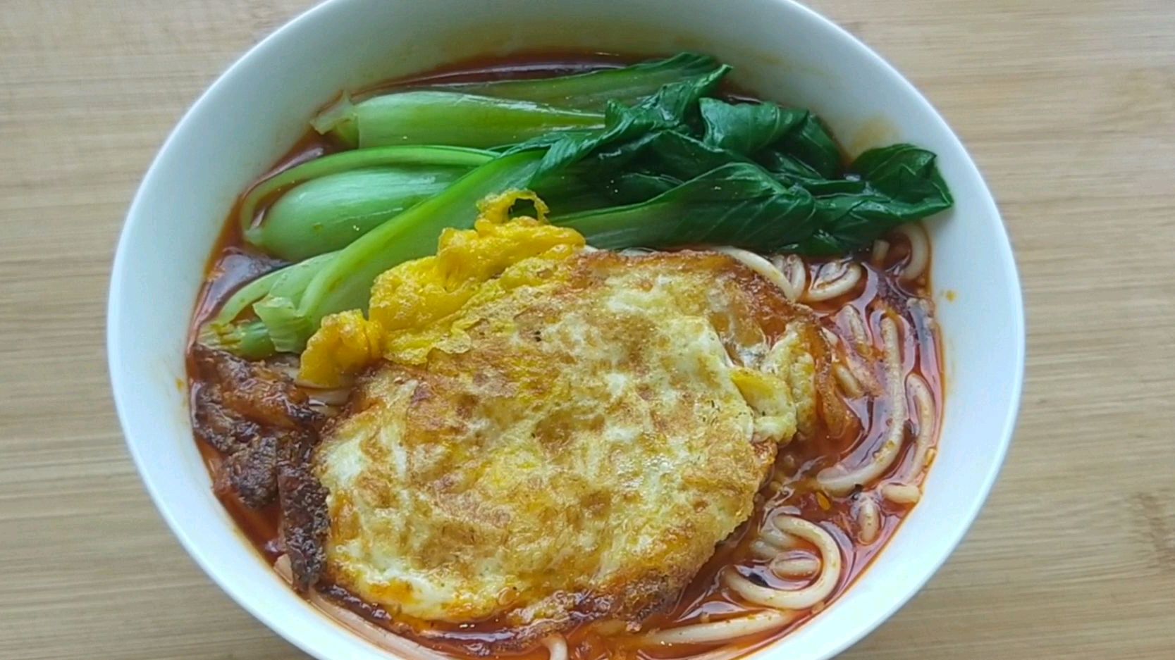 酸汤面的家常做法,酸辣开胃做法简单,看着都流口水