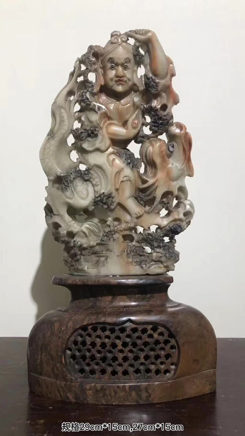 晚清民国青田石降龙罗汉摆件一对,规格29cm*15cm,27cm*15cm