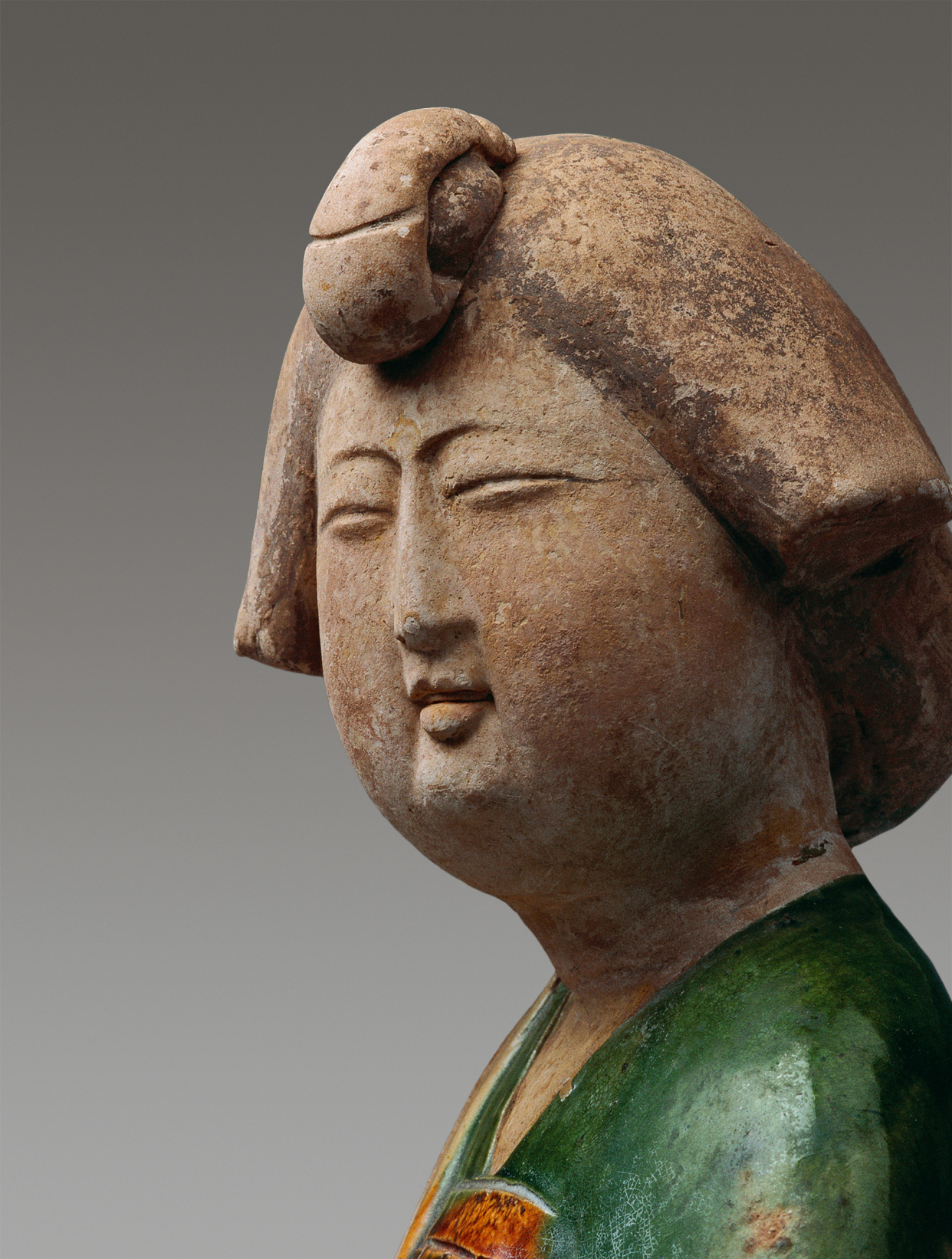 「测试」三彩釉陶女俑