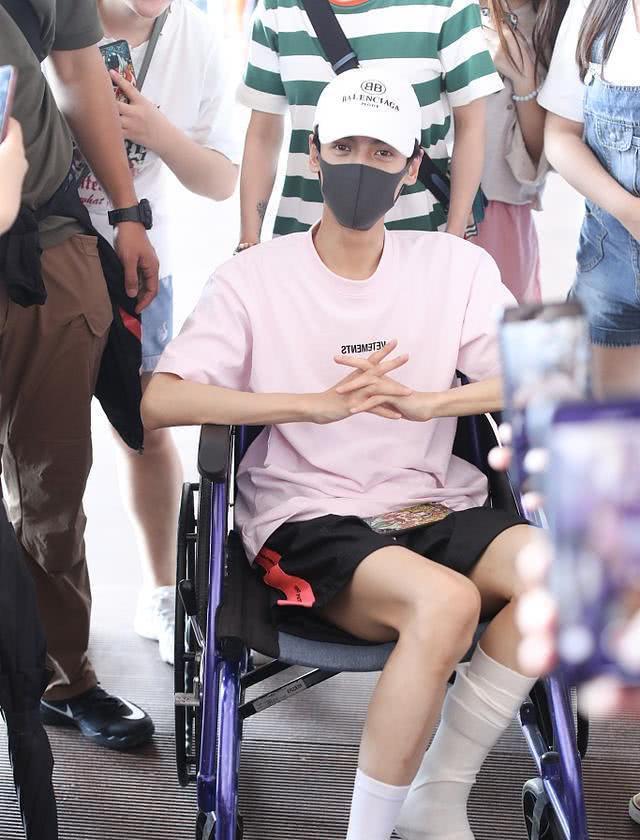 忍过了罗云熙的"皮包骨",实在忍不了女主的"苦瓜脸"