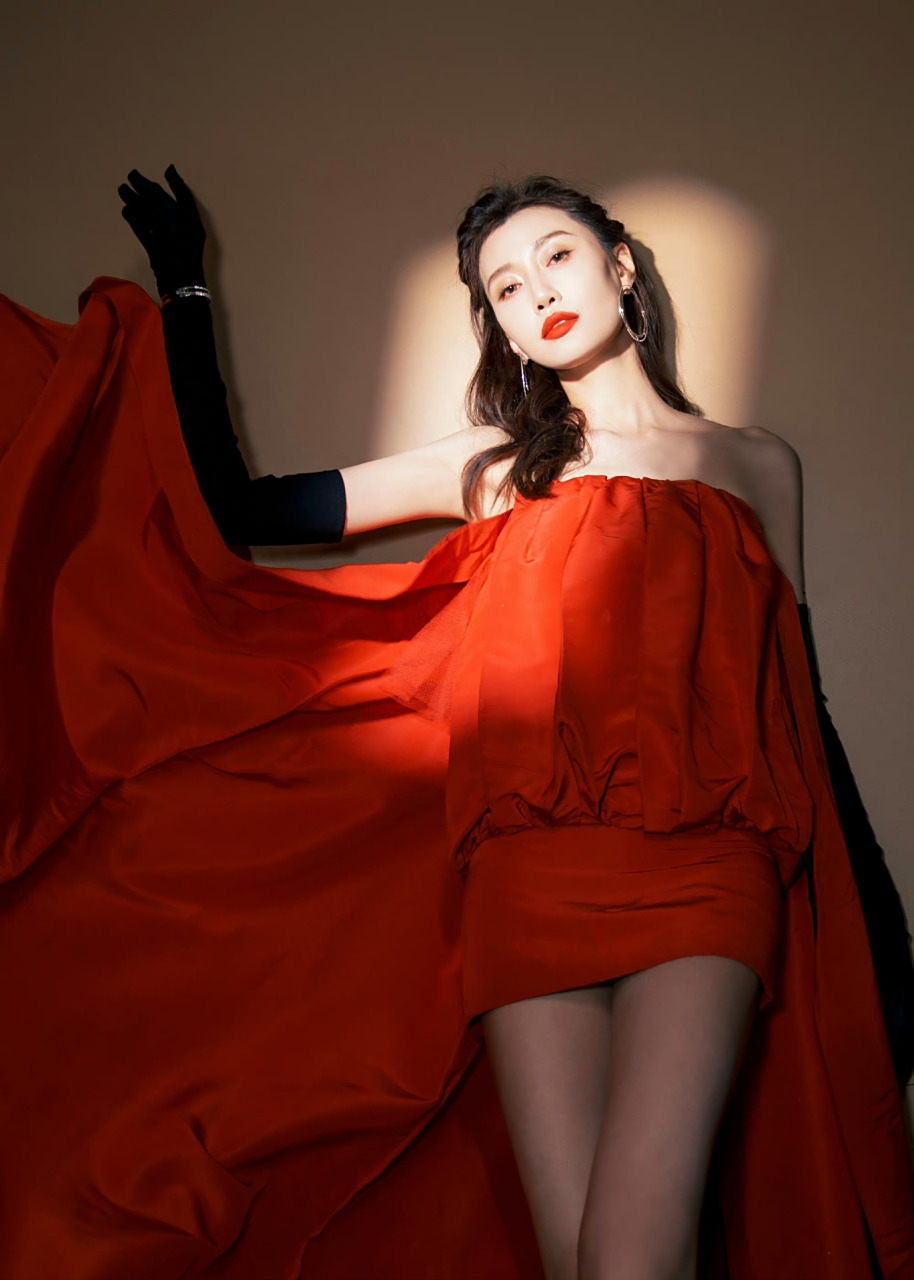 李斯羽  高跟凉鞋美腿