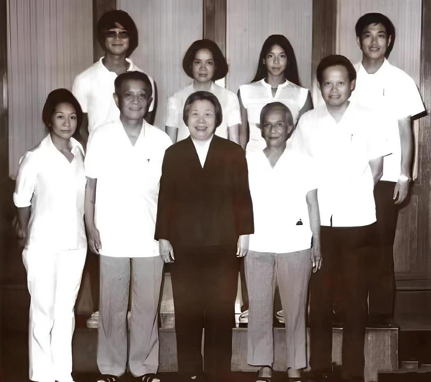 杨振宁和原配杜致礼一家人的珍贵合影