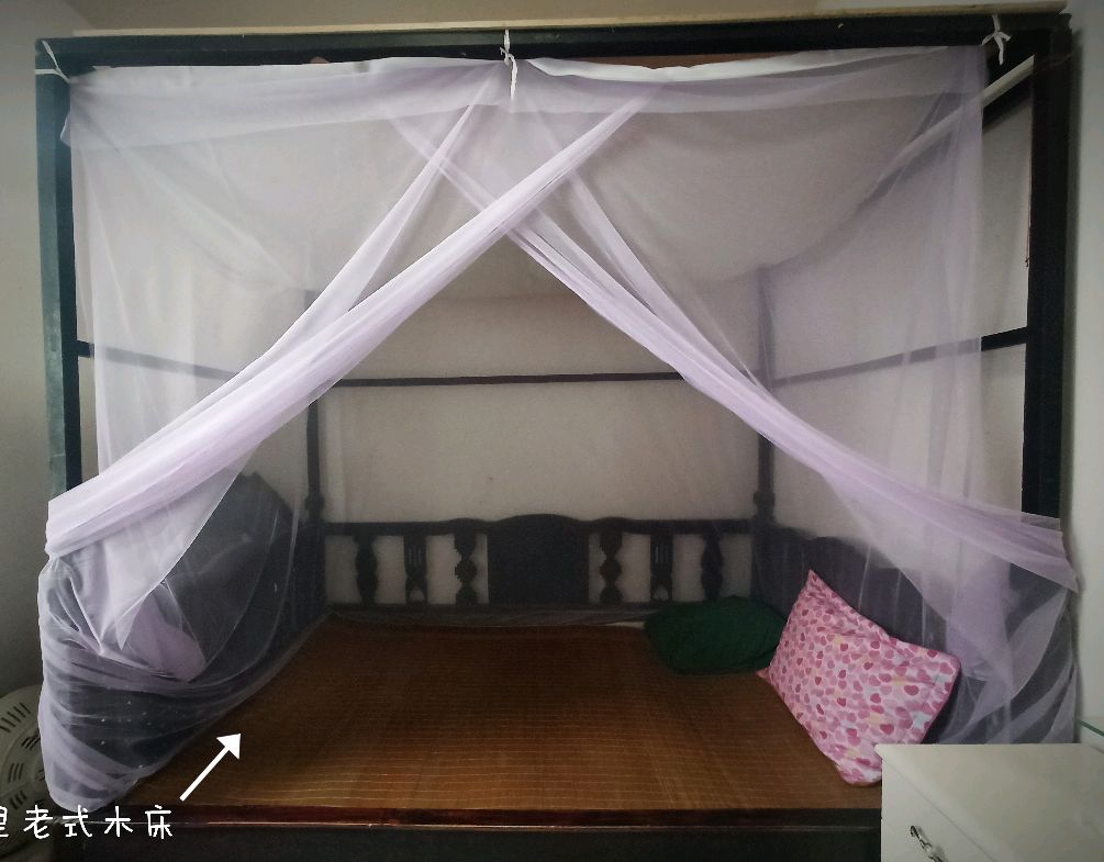 百度爱采购首页 商品专题_木材花在我的家里,有一张雕花老木头床 不