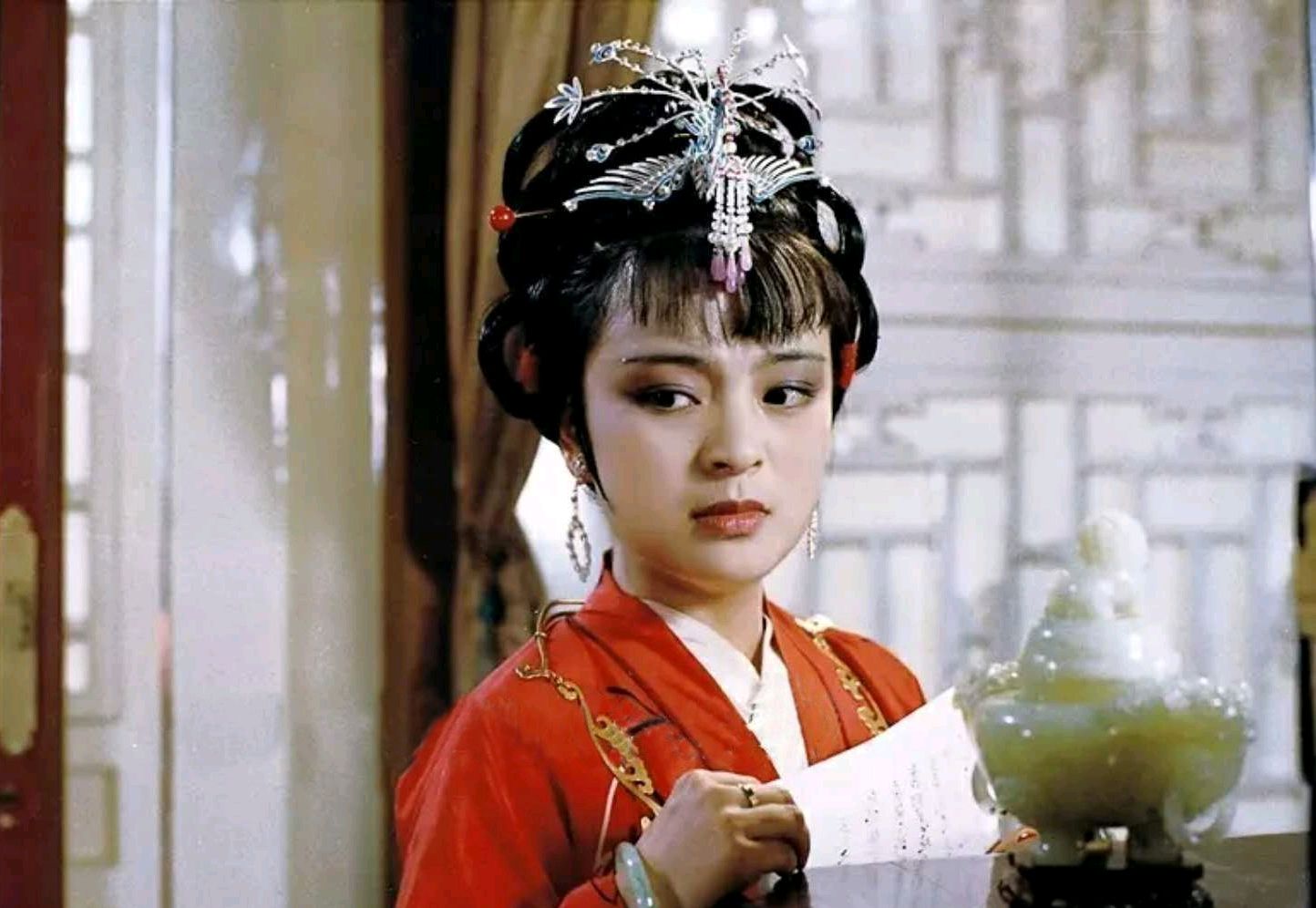 怡红院有个隐藏的心机女,茶里茶气,比袭人更甚