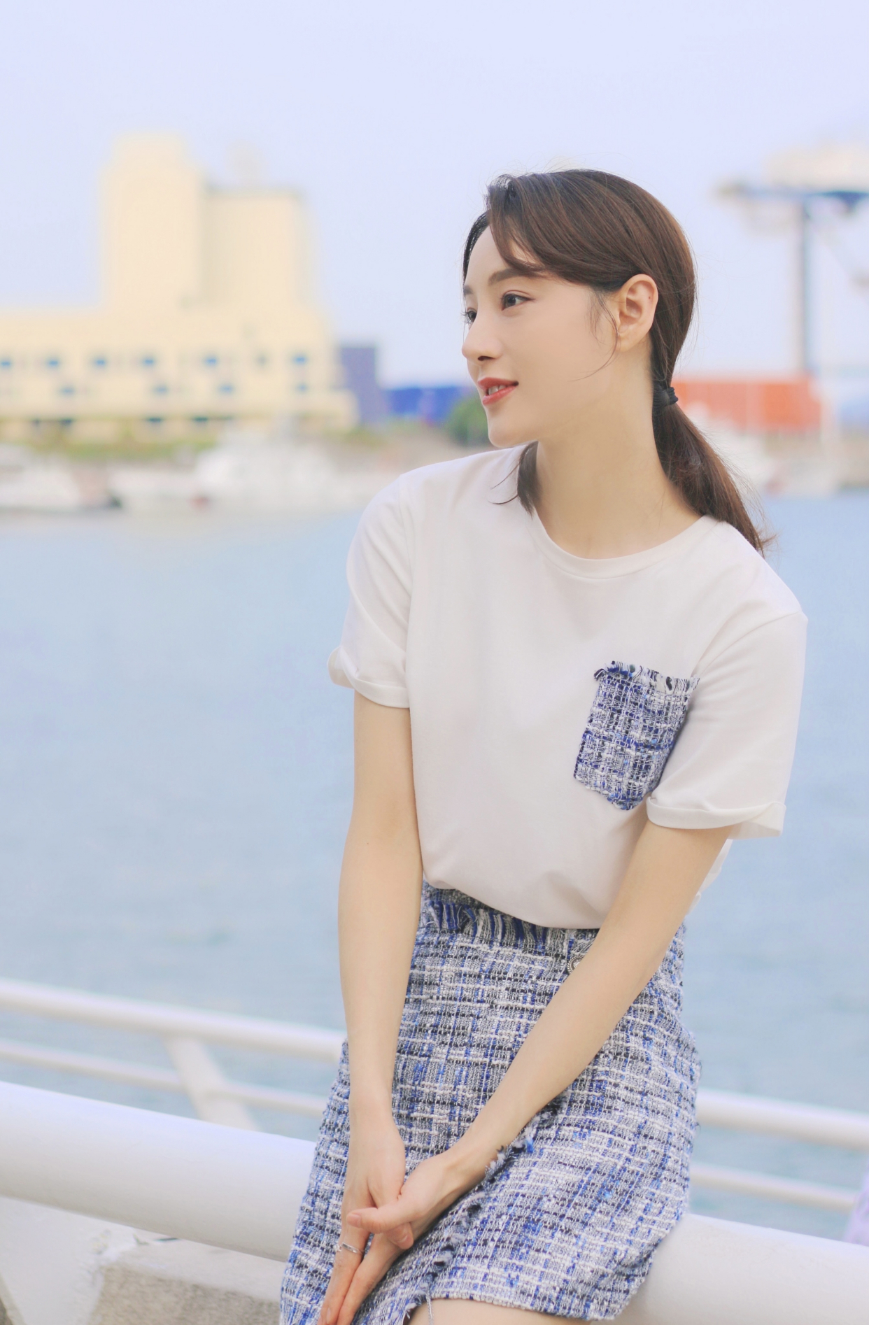 赵圆瑗:芙蓉如面,秀丽动人